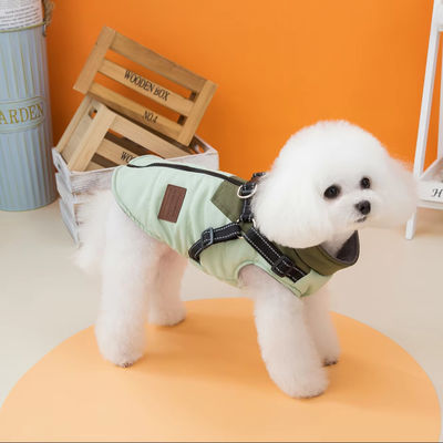 CLASSIC estilo chaqueta de invierno para perros impermeable y resistente al viento ropa para mascotas con arnés