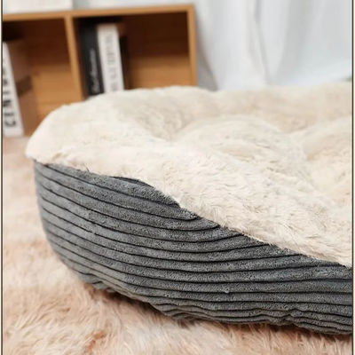 Manténgase caliente en invierno con cama ovalada para perros y gatos con patrón sólido y cojín cálido de invierno