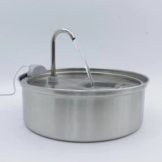 Fuente de agua potable para mascotas de acero inoxidable Dispensador automático para perros de agua para gatos